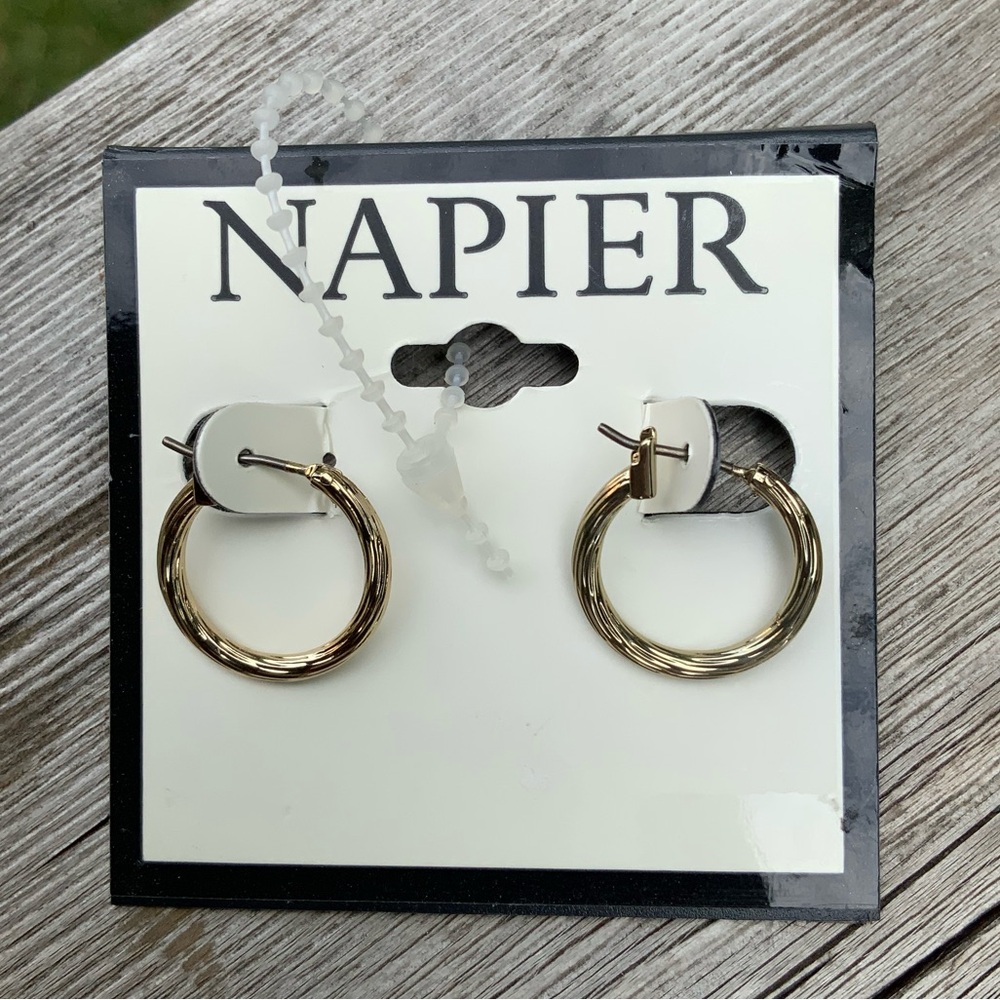 Vintage 90’S NAPIER Gold Small Dainty Delicate Earrings Classic BRAND NEW